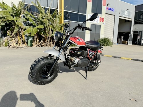 MB200X TrailMaster Hurricane Mini Bike Coleman Full sized REC-REG E-start BLACK
